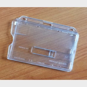 Kortholder med skyder